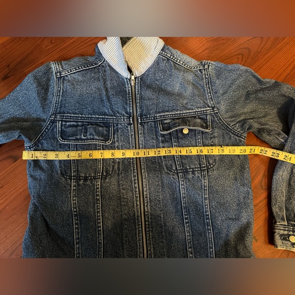 Vintage Tommy Hilfiger Logo Denim Jean Jacket - Picture 9 of 12